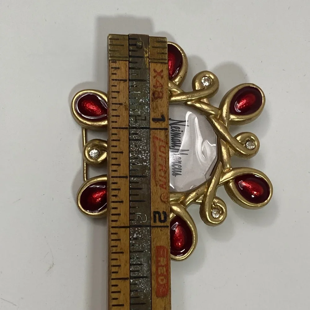 Jay Strongwater Neiman Marcus Mini Photo Frame Scarf Clip or Stand Gold Tone Red